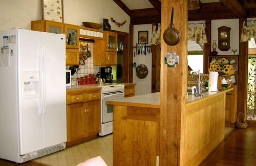 Newport House | 250+ Acre Family Retreat - Blacksburg, Appalachian Trail, Blue Ridge Mountains