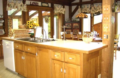 Newport House | 250+ Acre Family Retreat - Blacksburg, Appalachian Trail, Blue Ridge Mountains