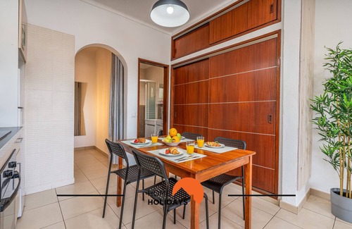 Patio Apartment | #253 Fernando Pessoa 26 by Home Holidays