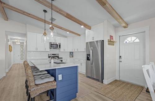 Fort Myers Beach House | 265 Canal Front w/Heated Pool, 3 BR, Free Parking