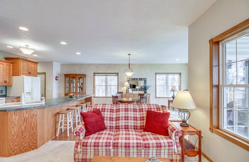 Pelican Rapids House | 267 m² House ∙ 5 bedrooms ∙ 10 guests