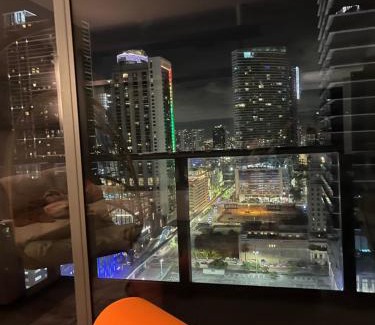 Downtown Miami Apartment | 26th floor studio downtown miami