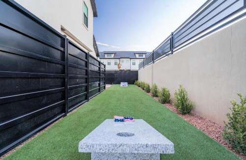 Santa Clara House | 29-30 | 2 Connected Homes in Ocotillo Springs with Pool and Spas
