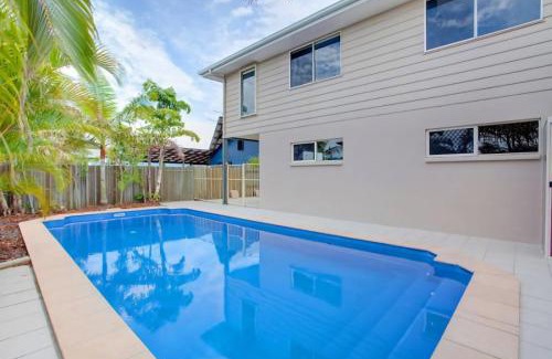 Rainbow Beach House | 29 Cypress Avenue Rainbow Beach