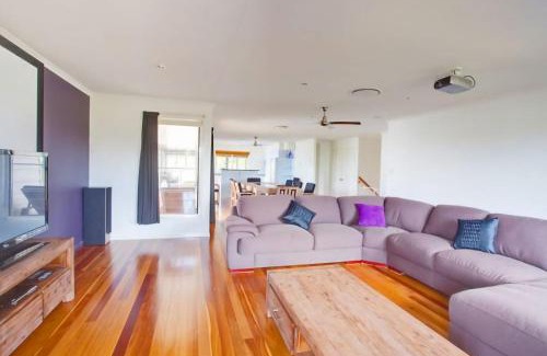 Rainbow Beach House | 29 Cypress Avenue Rainbow Beach