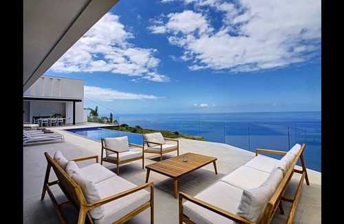 Tabua House | 293 m² House ∙ 4 bedrooms ∙ 8 guests