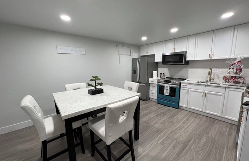 Heather Gardens House | 2BD Guest Suite in Basement – Spacious and Private Half of the Home