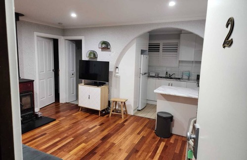 Ghan Apartment | 2BDR Holiday Flat near Bright-Entire Place