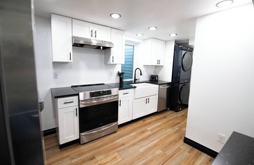 West Westminster Apartment | 2Bed/1Bath Guest suite 20min from Boulder/Denver