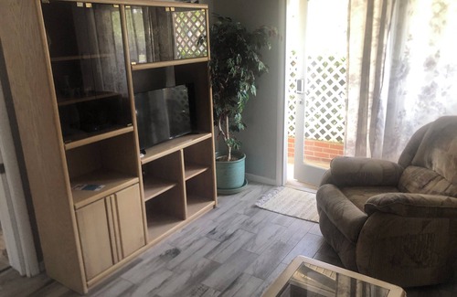 Cocoa Beach Apartment | 2bedroom 1bath perfect for a family private back area& front porch