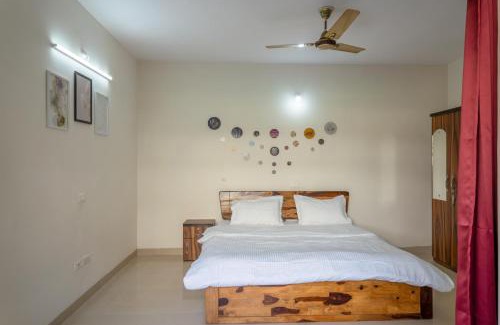 Varca Apartment | 2BHK Private Apartment with Pool access