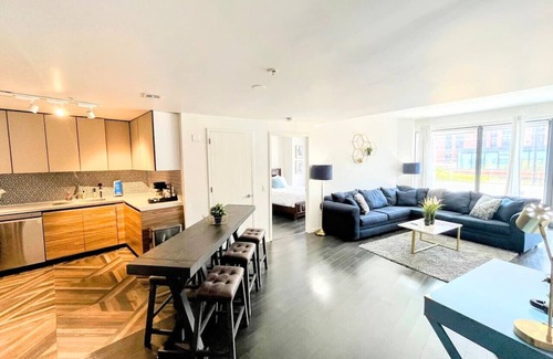 East Orange Apartment | 2BR/2Ba Apt-5 min to Seton Hall w/patio & parking