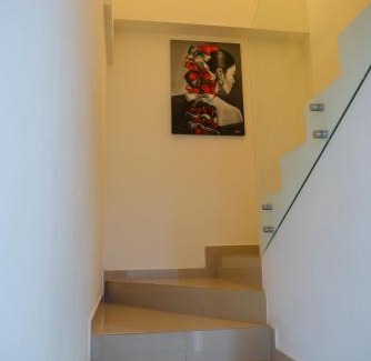 Ferrocarrilera Apartment | 2BR-3BA Condo Block from Beach w Rooftop Jacuzzi