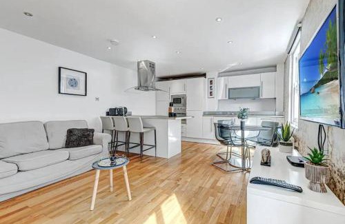 Bishop's Apartment | 2BR flat next to London Eye on lower marsh 96A