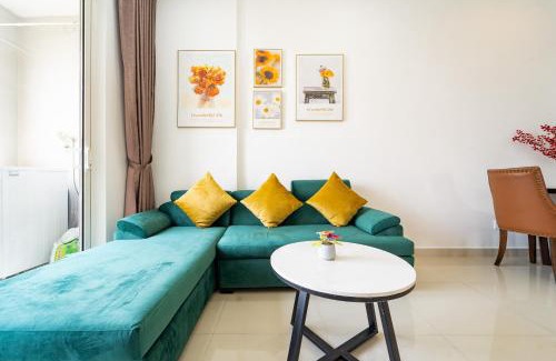 District 7 Apartment | 2Br Golden View Sunrise Cityview Hana's Apart D7