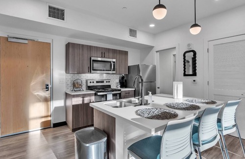 Zephyrhills West Apartment | 2BR Ground Floor Apt Near Pickleball, Tennis & Wellness Center, Exclusive Guest Golf Packages!