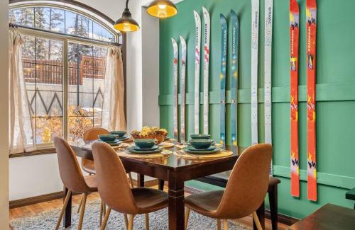 Canmore Ski Chalet | 2BR Mystic Springs Escape with BBQ, Pool, Hot tub