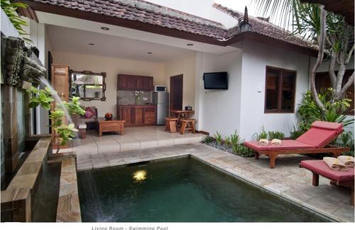Sunset Road Villa | 2BR Villa Senin - Minggu Villas Seminyak