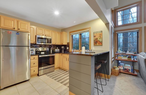 Boyne Falls Condo | 2BR with Loft in Disciples Village | Pet Friendly | Gas Fireplace