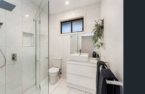 Bendigo House | 2Easy Luxury - Affordable opulence in the CBD
