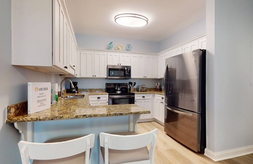 Dune Allen Beach Condo | 2nd-floor condo near beach with balcony, outdoor pool, streaming, & washer/dryer