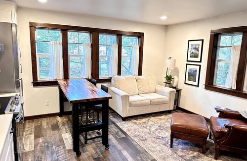 South Colby Cottage | 2nd Floor Creekside Escape Near Ferries to Seattle