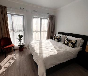 Elgin House | 2nd on Strand