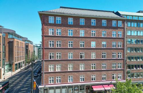Kamppi Apartment | 2ndhomes 142 Sqm Top Floor 4 and 1 Room Apartments With Sauna And Balcony in the Center of Helsinki