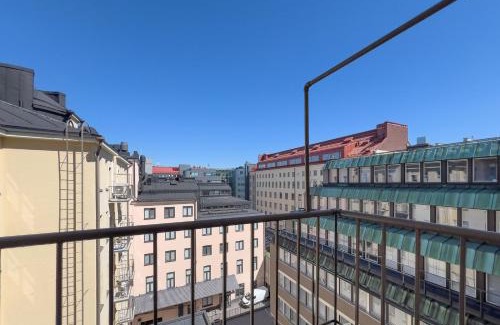 Kamppi Apartment | 2ndhomes 142 Sqm Top Floor 4 and 1 Room Apartments With Sauna And Balcony in the Center of Helsinki