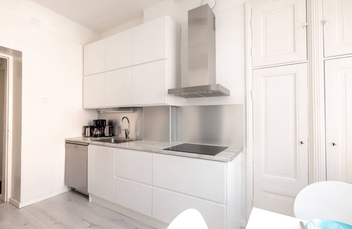 Kamppi Apartment | 2ndhomes Beautiful & Modern 1BR Home with Central Location