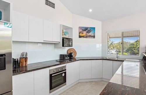 Noosaville Apartment | 3/235 Gympie Tce Noosaville