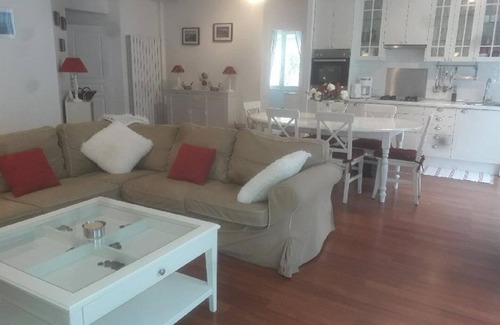 Arcachon Apartment | 3 * 84 m² property, in the heart of Arcachon, 100 m away from the beach