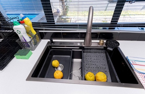 Gaborone House | 3 Bd Home with Pool, Fast Wi-Fi, Free Parking, 24/7 Security, Near CBD & Airport