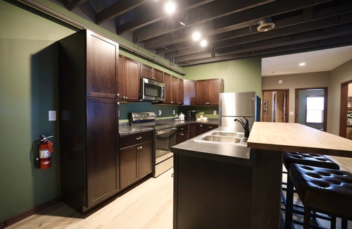 Minocqua Condo | 3 BDRM Modern Rustic Condo in Downtown Minocqua—Walk to Shops, Dining & Lake