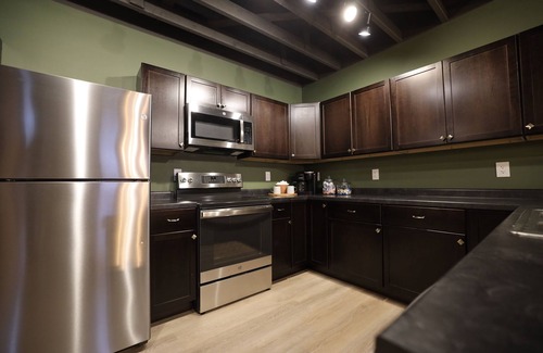 Minocqua Condo | 3 BDRM Modern Rustic Condo in Downtown Minocqua—Walk to Shops, Dining & Lake