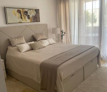 Marbella City Centre Apartment | 3 Bed Lux Lomas de Los Monteros