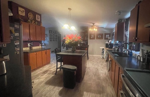 Oracle Other | 3 bedroom 1 bath house on 3 acres with corrals, round pen and warm up arena