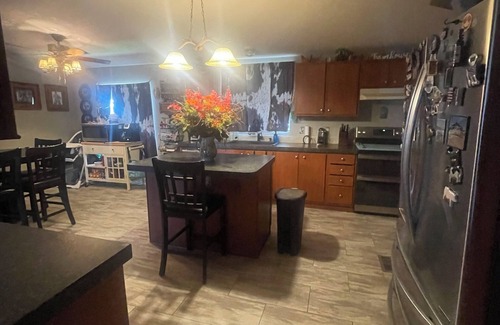Oracle Other | 3 bedroom 1 bath house on 3 acres with corrals, round pen and warm up arena