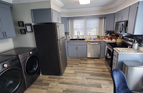 Oakwood House | 3 Bedroom 2 Bath House near Lake Lanier - Gainesville/Oakwood