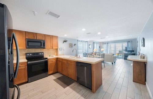 Madeira Beach Condo | 3 Bedroom 2 Bath Beach View #105 Beach Place Condos