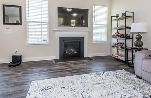 Saxapahaw House | 3 bedroom, 2 bathroom home near UNC