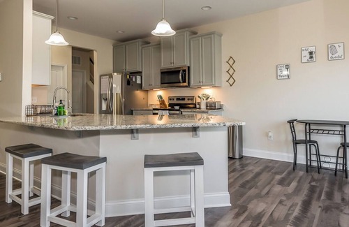 Saxapahaw House | 3 bedroom, 2 bathroom home near UNC