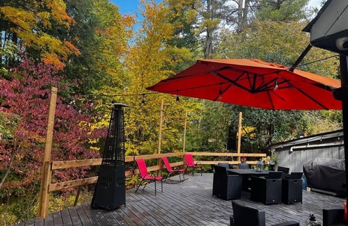 Ajax House | 3 Bedroom + 4 Washroom Cottage Home on a Large Private Lot Surrounded by Trees
