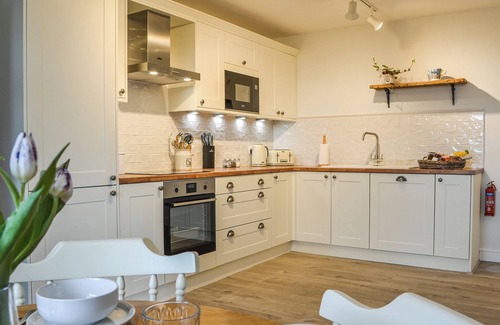 Driffield Cottage | 3 bedroom accommodation in Gembling