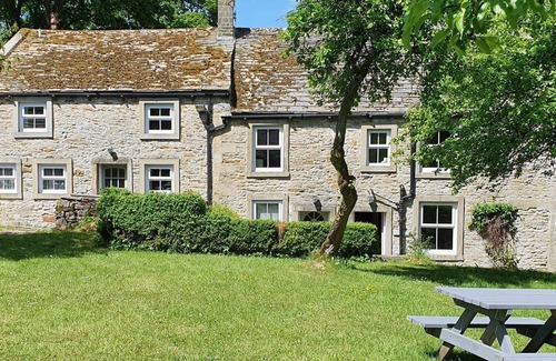 Draughton Cottage | 3 bedroom accommodation in Draughton, Skipton