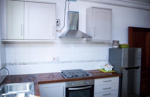 Oyarifa Apartment | 3-bedroom apartment in charming Oyarifa with WiFi, AC
