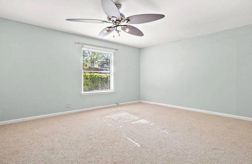 North San Antonio - SAT Apartment | 3-bedroom apartment in charming San Antonio with AC