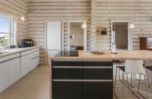 Dannemare House | 3 bedroom awesome home in Dannemare