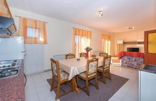 Gradina House | 3 bedroom awesome home in Lozovac