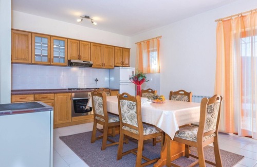 Gradina House | 3 bedroom awesome home in Lozovac